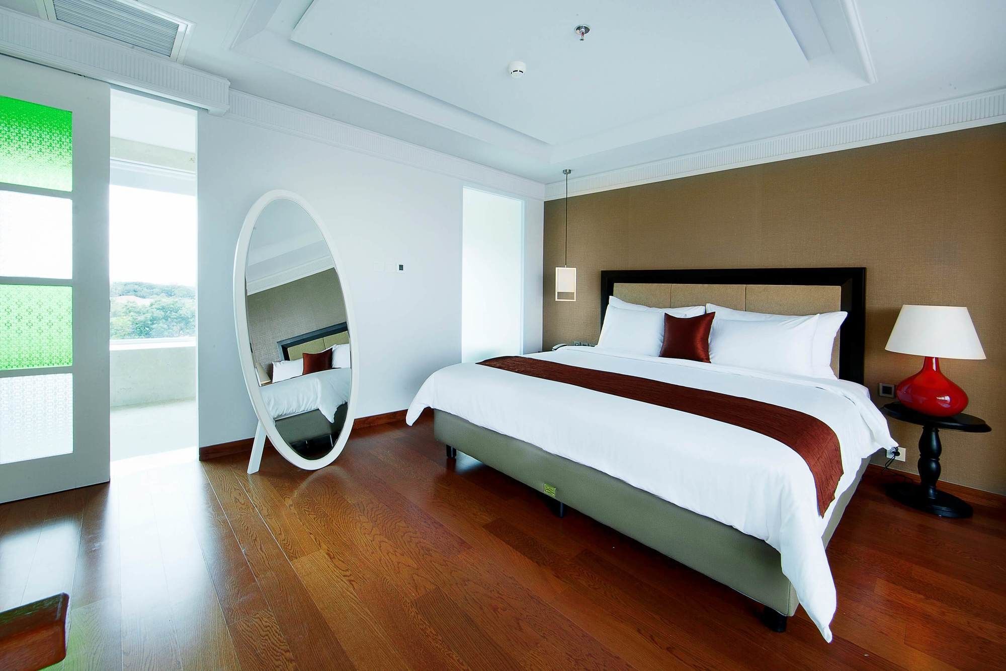 Hotel De Paviljoen Bandung Exterior foto